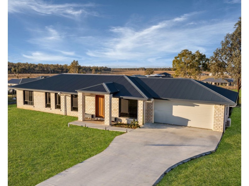 12 Sundew Crescent, Kensington Grove QLD 4341