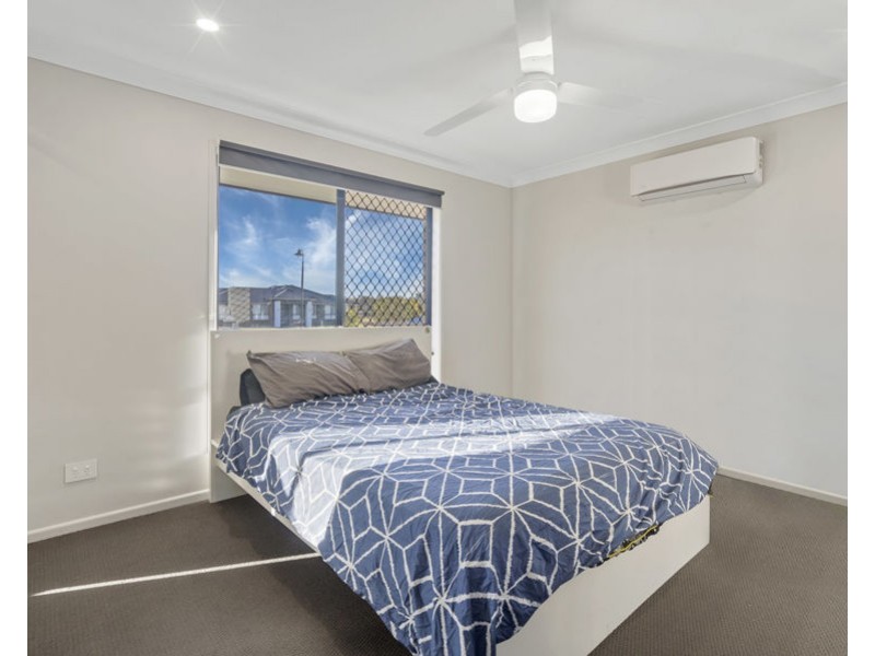 12 Sundew Crescent, Kensington Grove QLD 4341