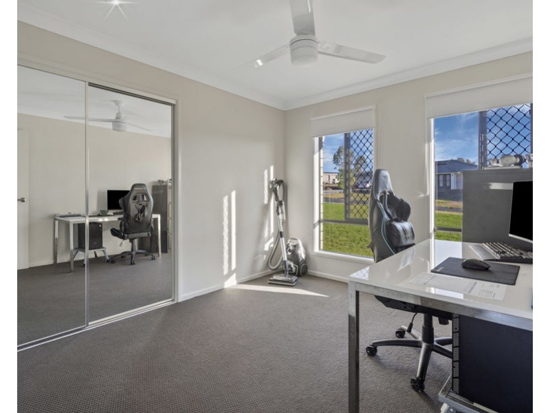 12 Sundew Crescent, Kensington Grove QLD 4341