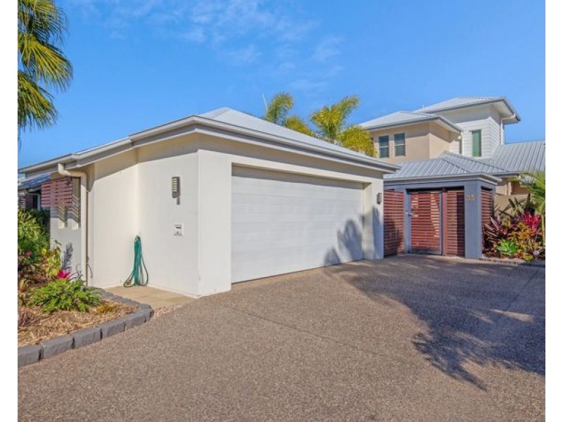 35 Brindabella Close, Coomera Waters QLD 4209