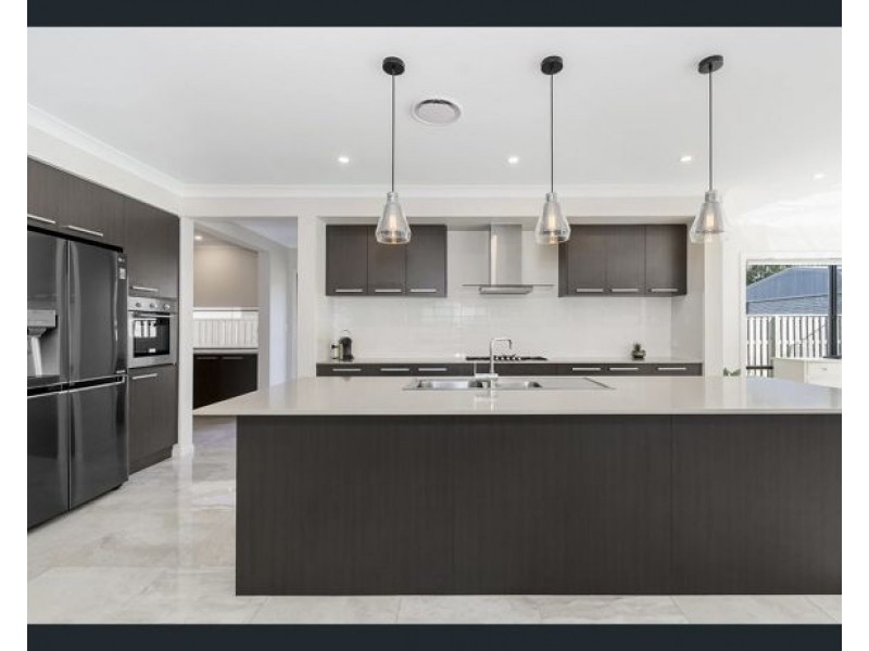 17 Christina Drive, Coomera Waters QLD 4209