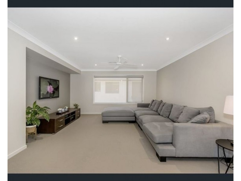 17 Christina Drive, Coomera Waters QLD 4209