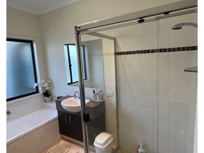 6 Stacer Street, Upper Coomera QLD 4209