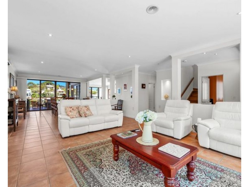 17 Ripple Court, Coomera Waters QLD 4209