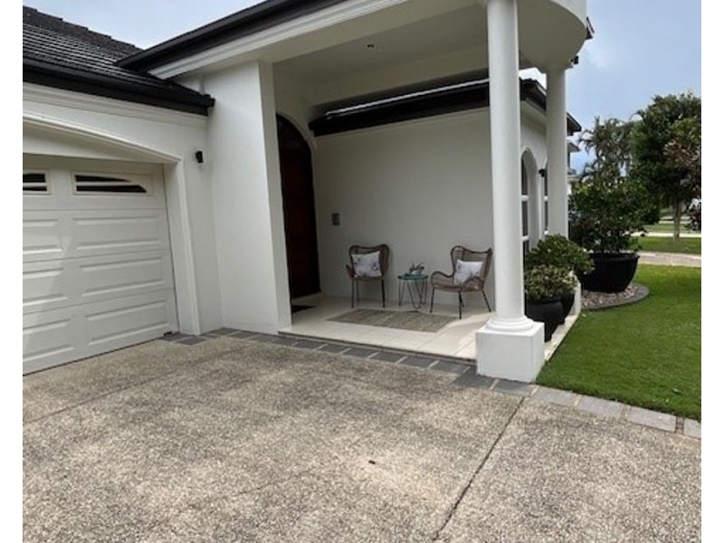 9 Rival Lane, Coomera Waters QLD 4209