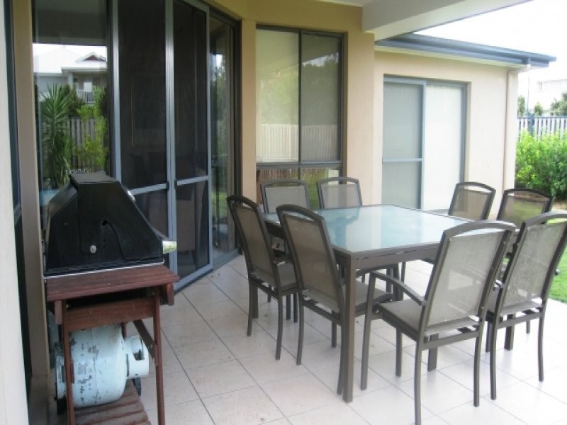 16 Westward Way, Coomera Waters QLD 4209