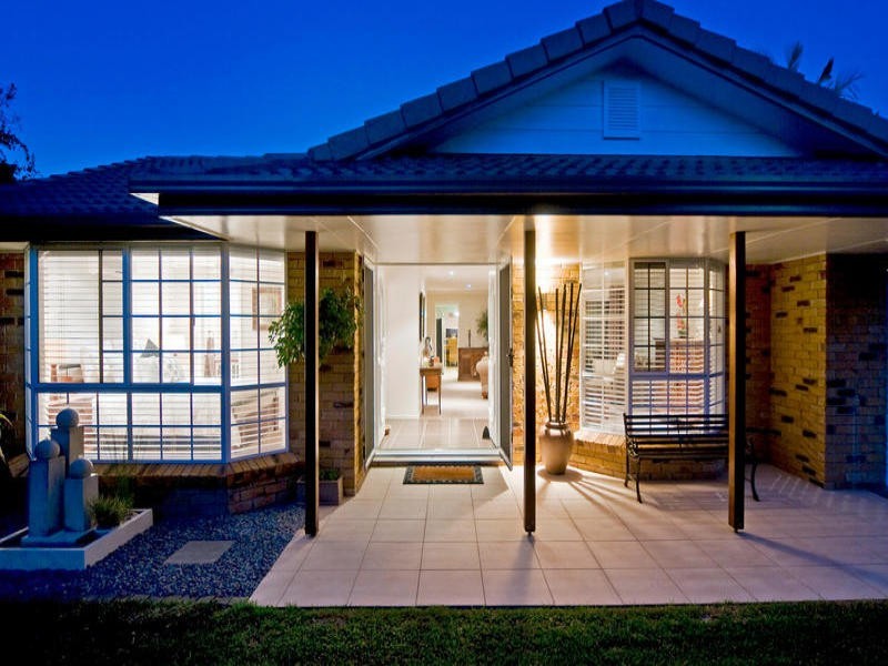 70 Riversdale Road, Oxenford QLD 4210