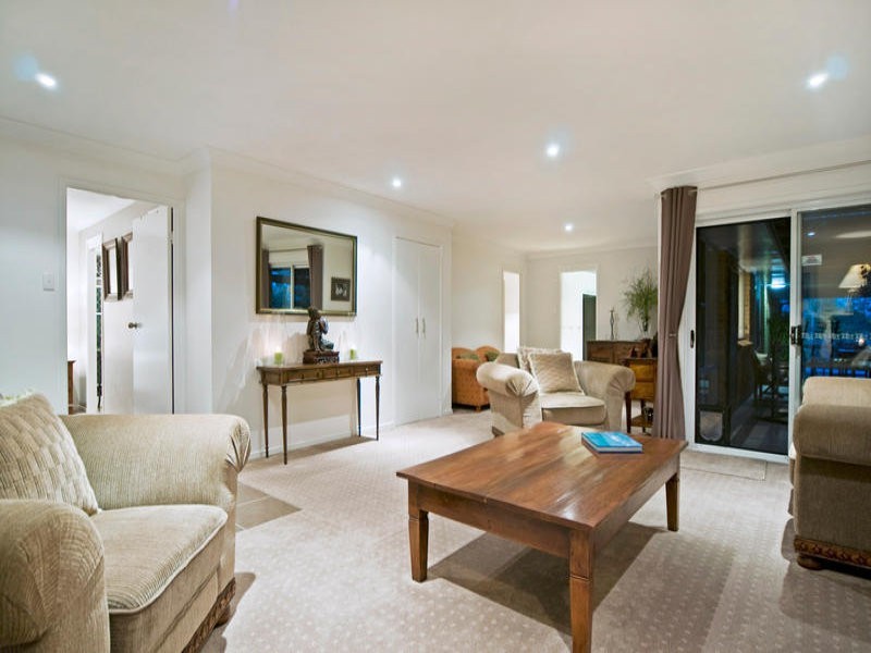 70 Riversdale Road, Oxenford QLD 4210