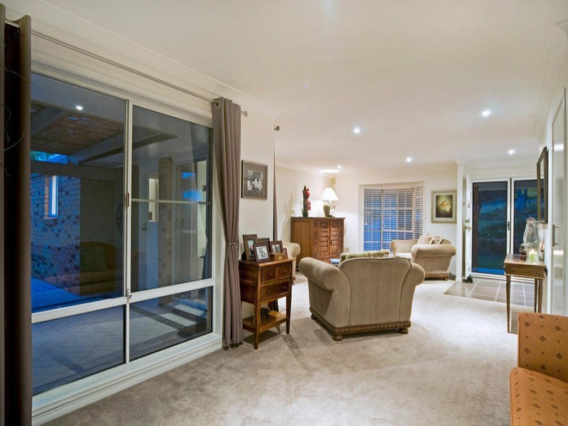 70 Riversdale Road, Oxenford QLD 4210