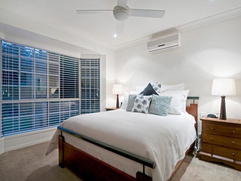 70 Riversdale Road, Oxenford QLD 4210