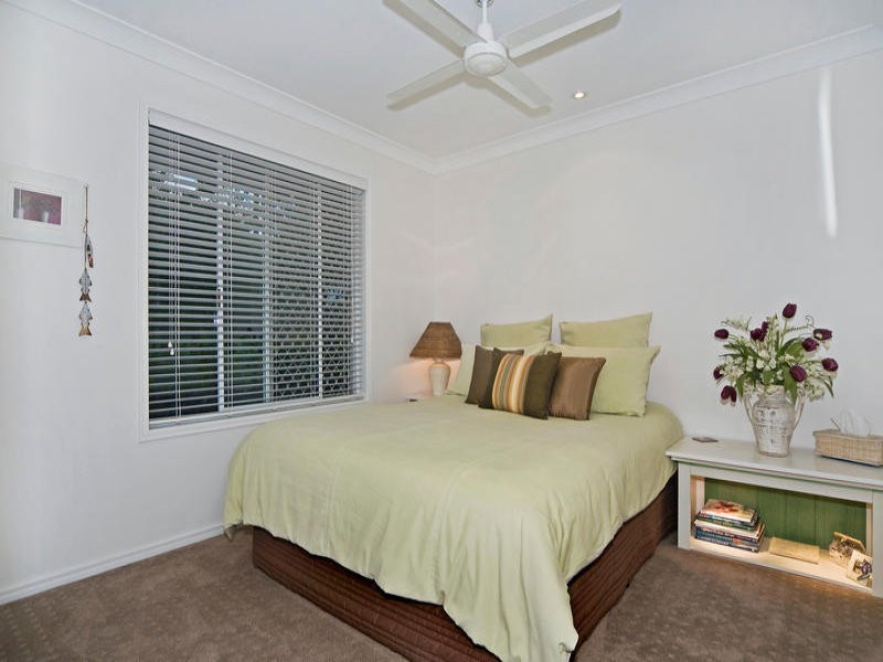 70 Riversdale Road, Oxenford QLD 4210