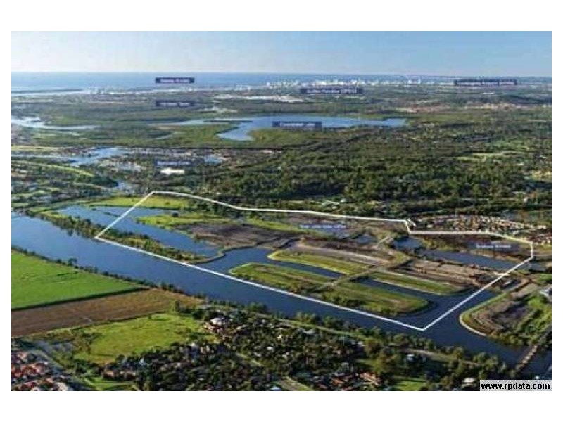 32 Ferrymans Court, Helensvale QLD 4212