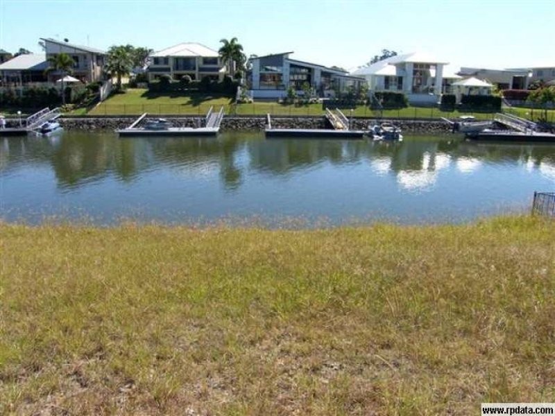 32 Ferrymans Court, Helensvale QLD 4212