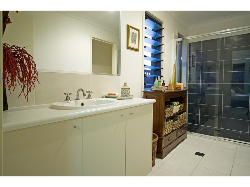 15 tradition Place, Coomera Waters QLD 4209