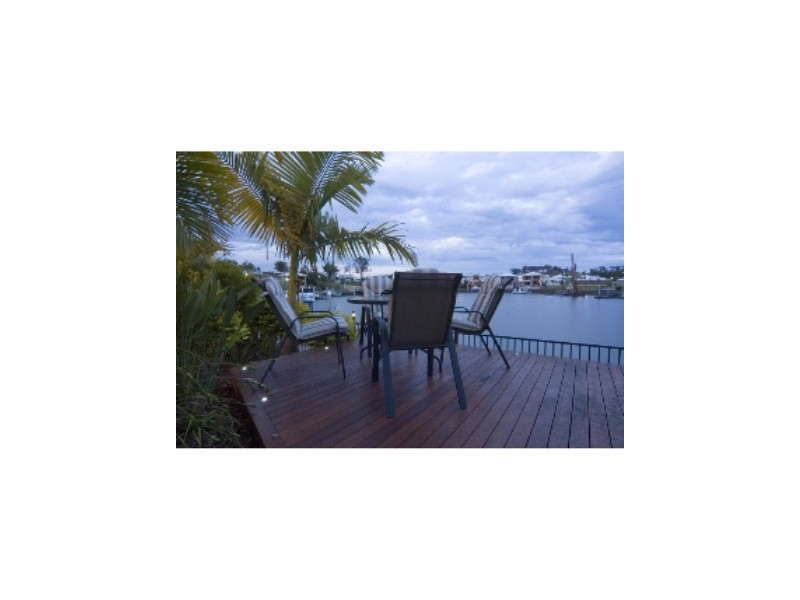 1 Nocturne Lane, Coomera Waters QLD 4209