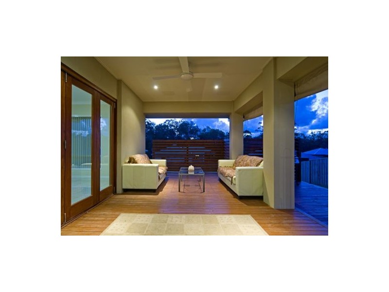 20 Berrimilla Lane, Coomera Waters QLD 4209