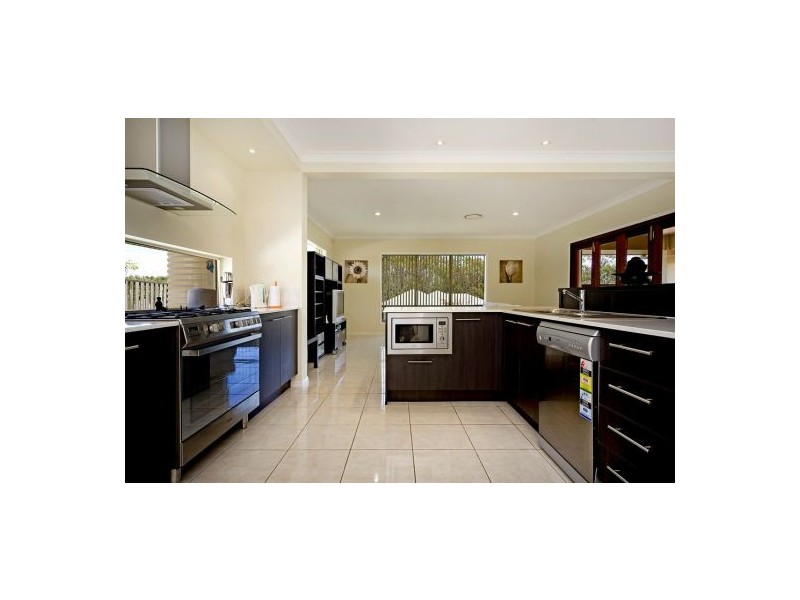 20 Berrimilla Lane, Coomera Waters QLD 4209