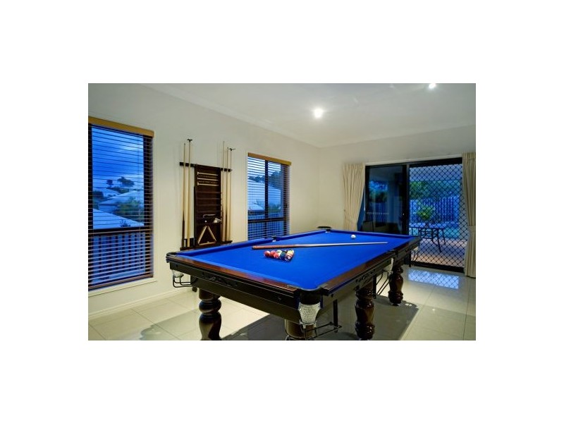 27 Slipstream Road, Coomera Waters QLD 4209
