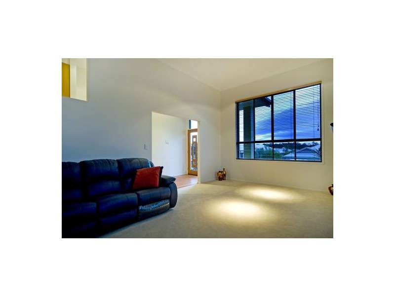27 Slipstream Road, Coomera Waters QLD 4209