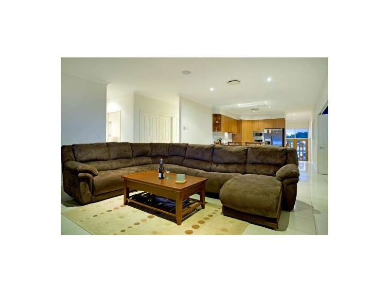 27 Slipstream Road, Coomera Waters QLD 4209