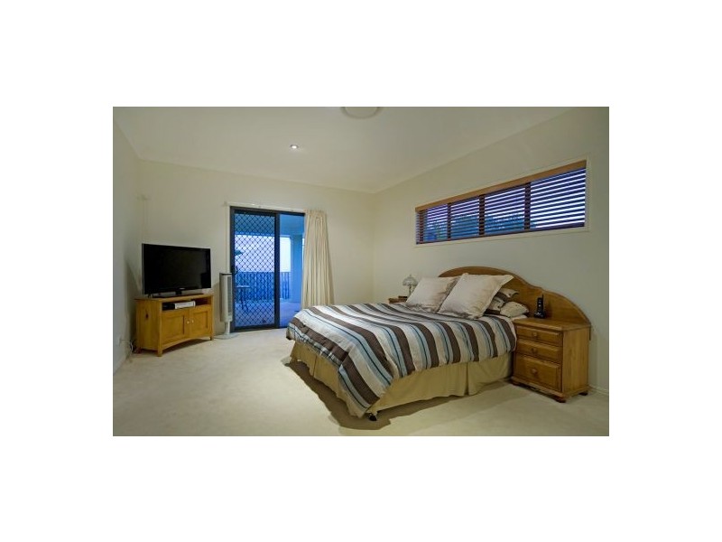 27 Slipstream Road, Coomera Waters QLD 4209