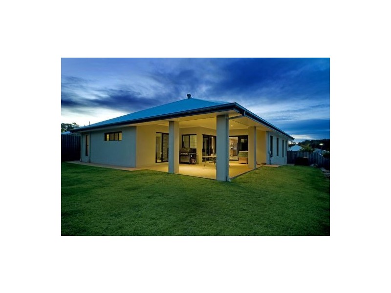 27 Slipstream Road, Coomera Waters QLD 4209