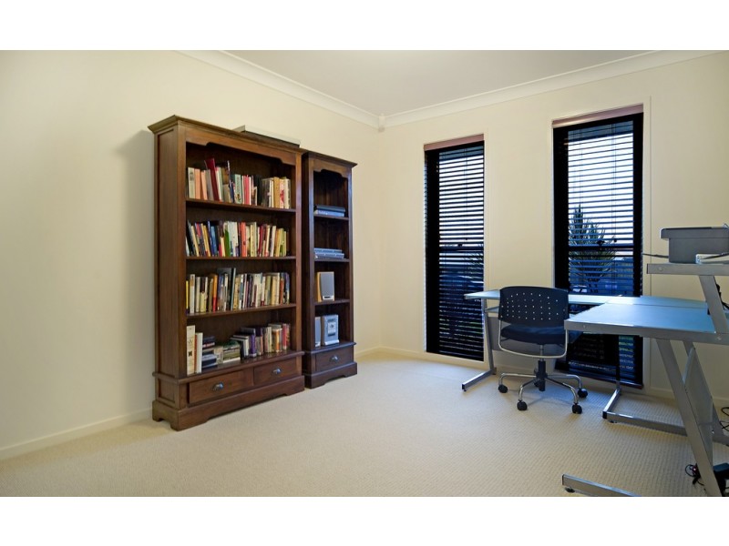 25 Conestoga Way, Upper Coomera QLD 4209