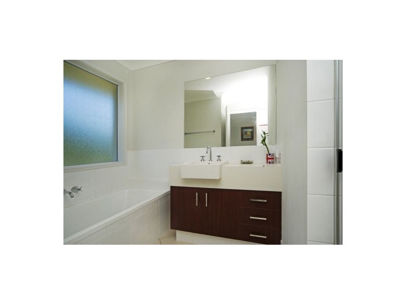 2 CRUSADE COURT, Coomera Waters QLD 4209