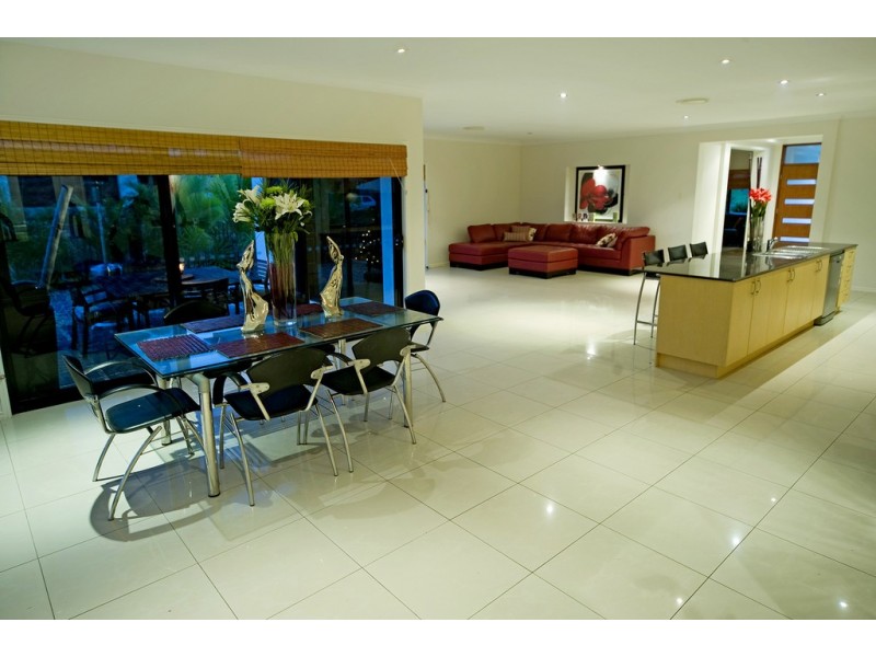 21 Slipstream Road, Coomera Waters QLD 4209