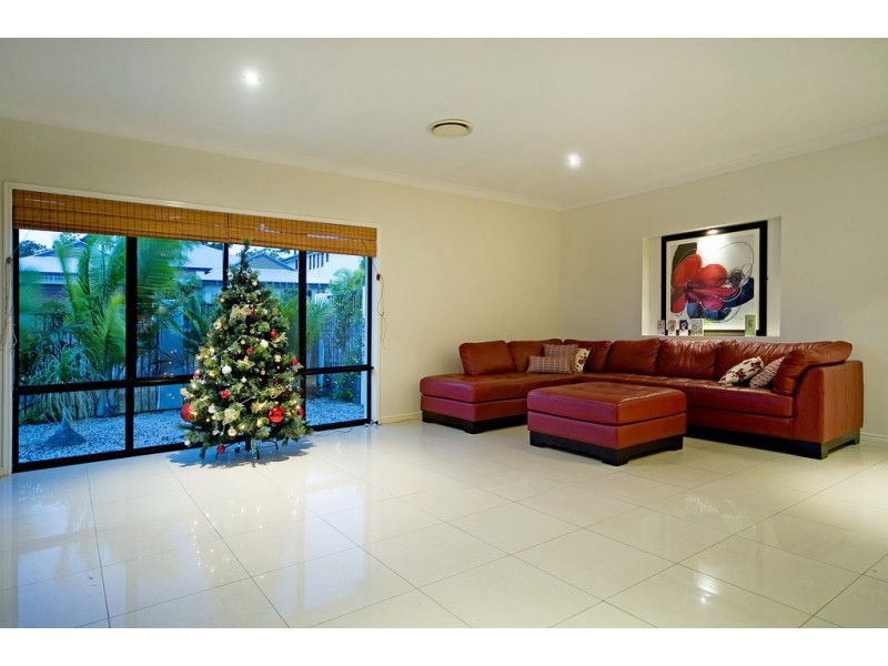 21 Slipstream Road, Coomera Waters QLD 4209