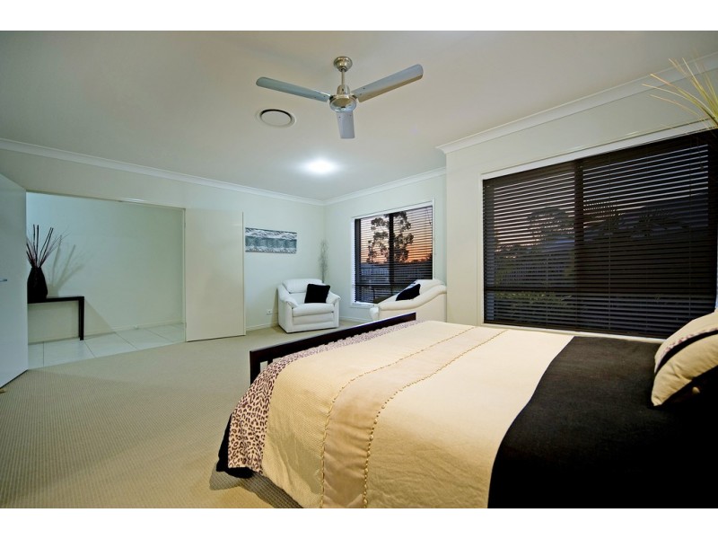 12 Seawind Road, Coomera Waters QLD 4209