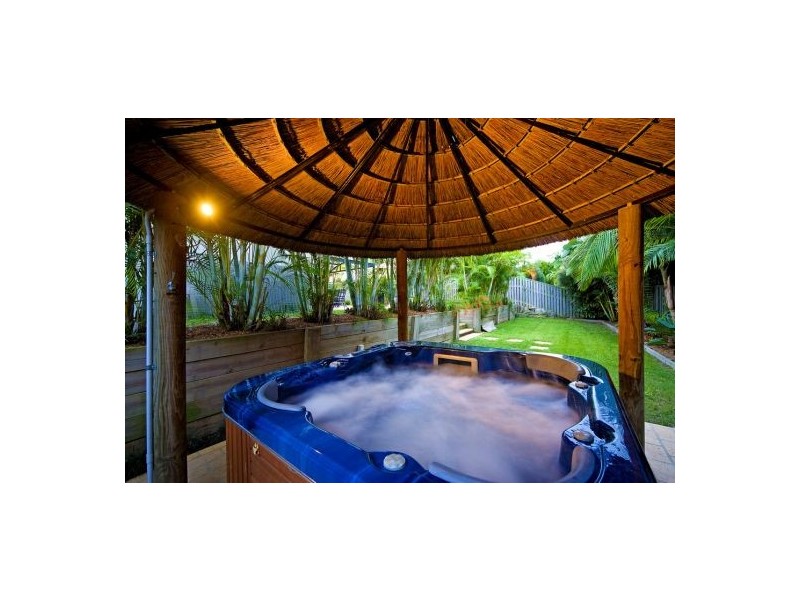 5 Moonbi Lane, Coomera Waters QLD 4209