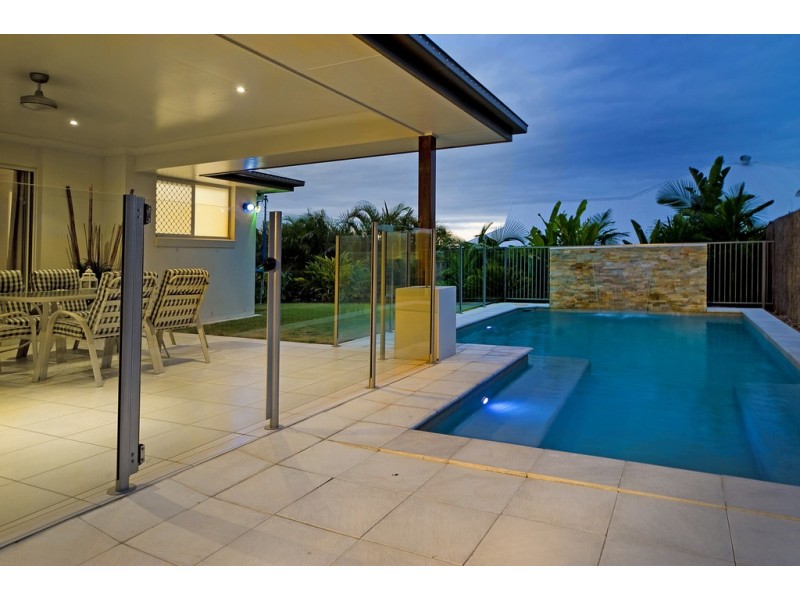 18 Beau Geste Place, Coomera Waters QLD 4209