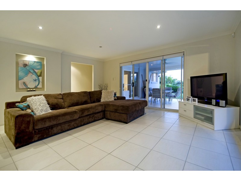 18 Beau Geste Place, Coomera Waters QLD 4209