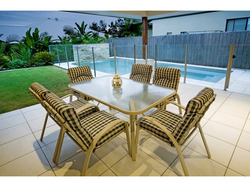 18 Beau Geste Place, Coomera Waters QLD 4209