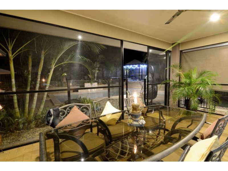 18 Sailaway Court, Coomera Waters QLD 4209