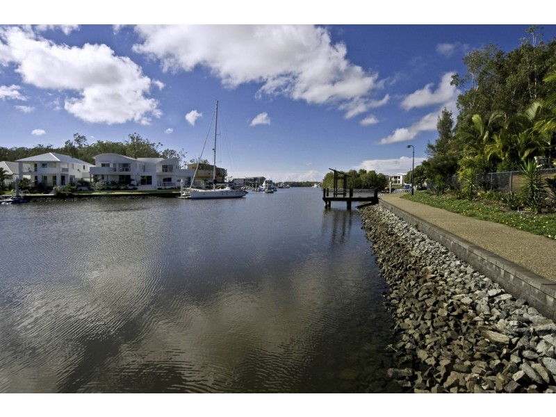 3 Nocturne Lane, Coomera Waters QLD 4209