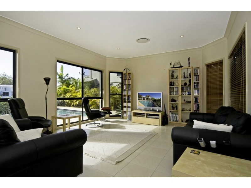 3 Nocturne Lane, Coomera Waters QLD 4209