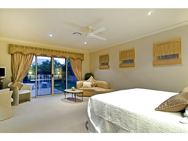 Coomera Waters QLD 4209