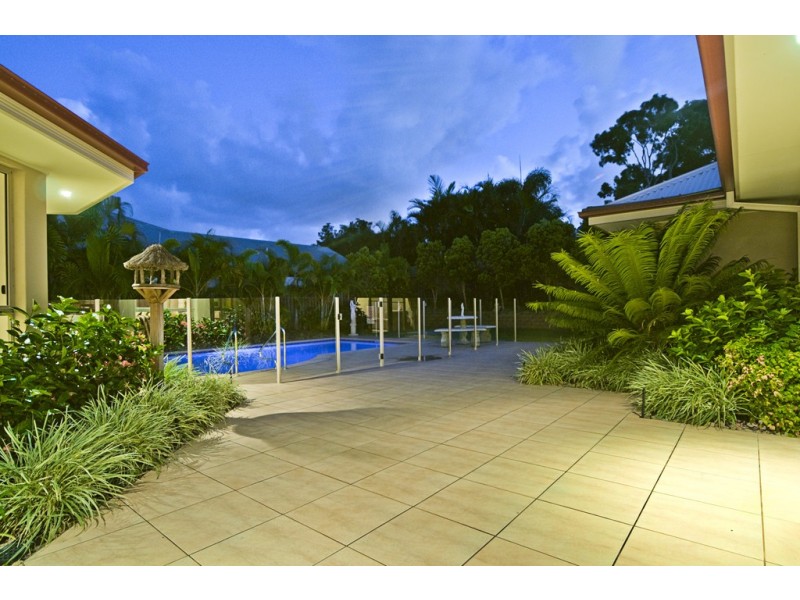 Coomera Waters QLD 4209