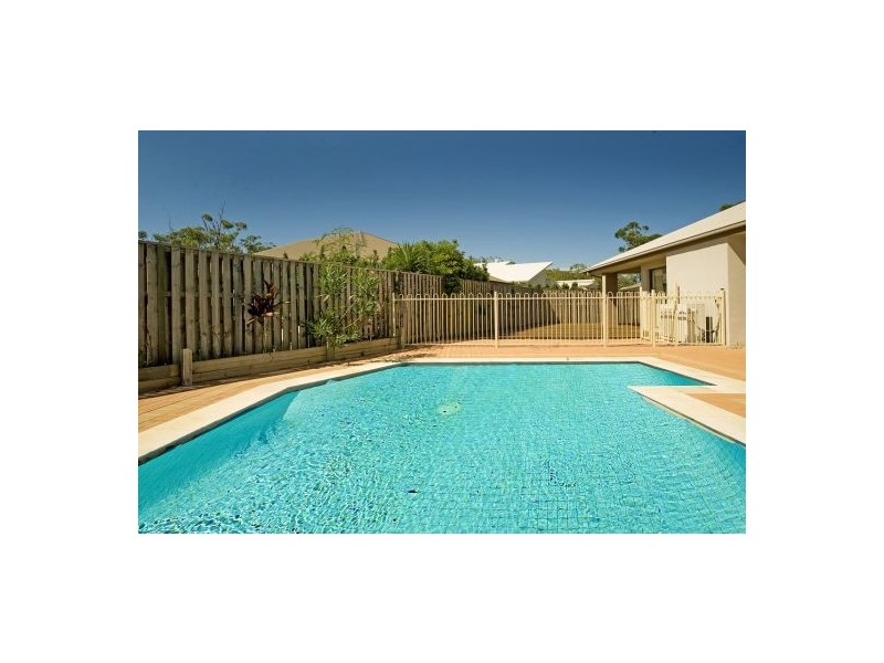 8 Iceberg Lane, Coomera Waters QLD 4209