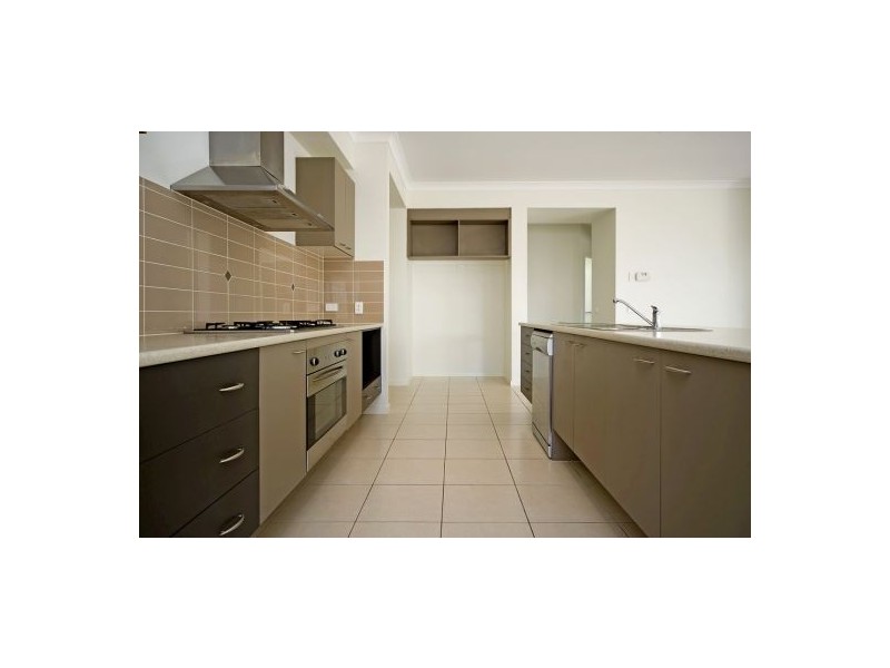 8 Iceberg Lane, Coomera Waters QLD 4209