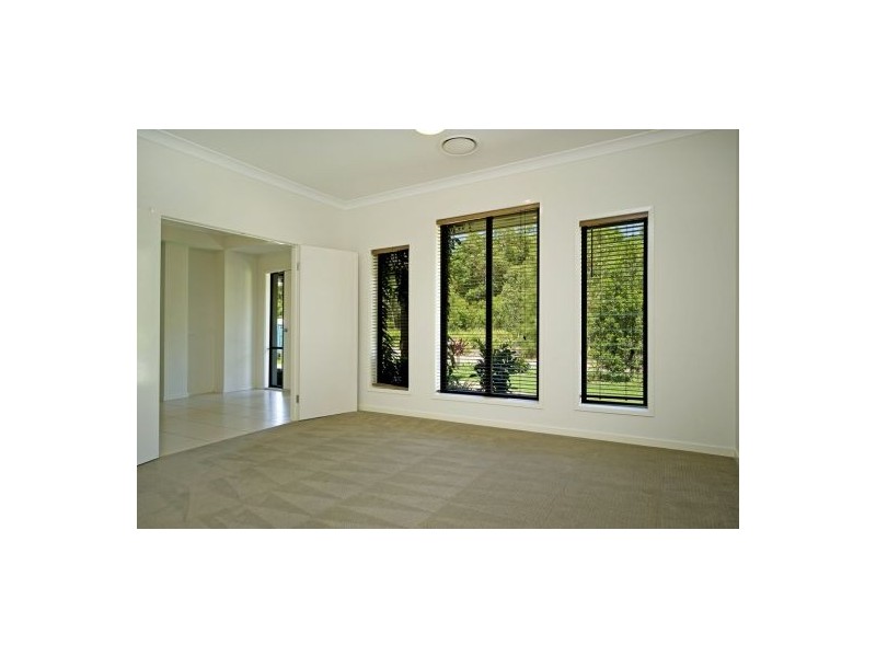 8 Iceberg Lane, Coomera Waters QLD 4209