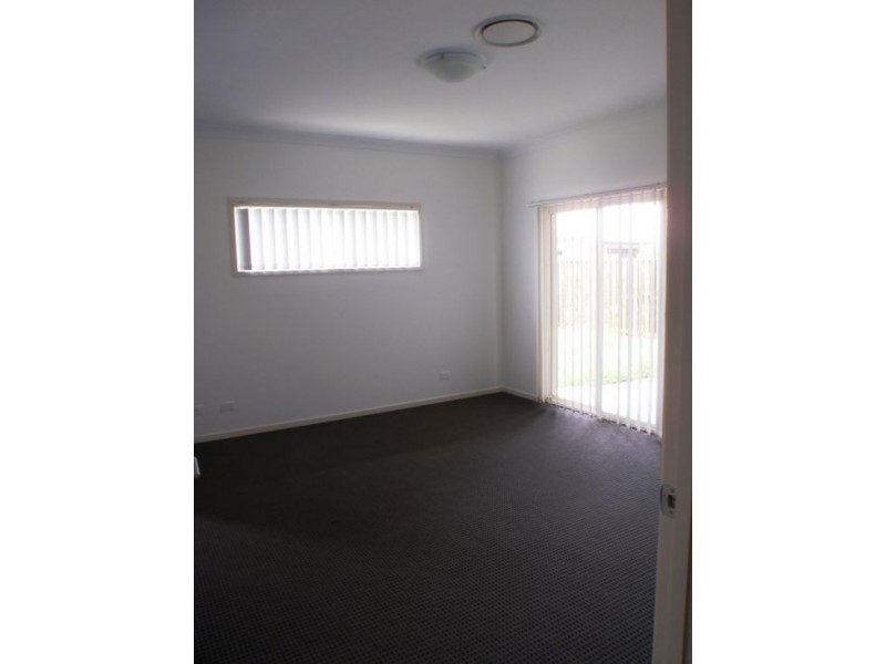 18 Rivermill Terrace, Upper Coomera QLD 4209