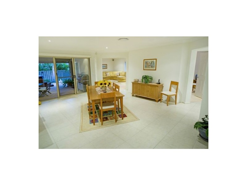 18 Crusade Court, Coomera Waters QLD 4209