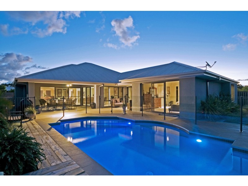 5 Ragamuffin Drive West, Coomera Waters QLD 4209