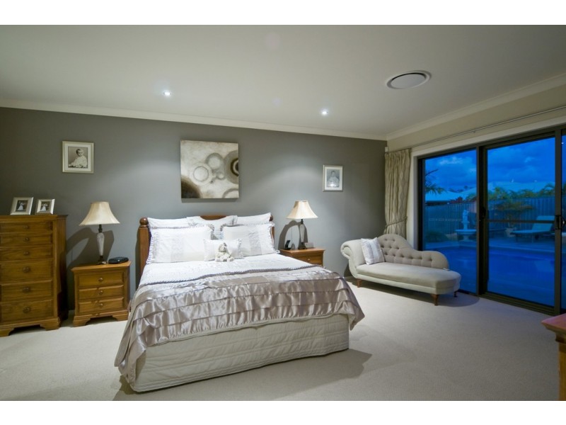 5 Ragamuffin Drive West, Coomera Waters QLD 4209