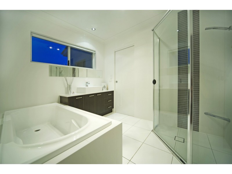 36 Westward Way, Coomera Waters QLD 4209