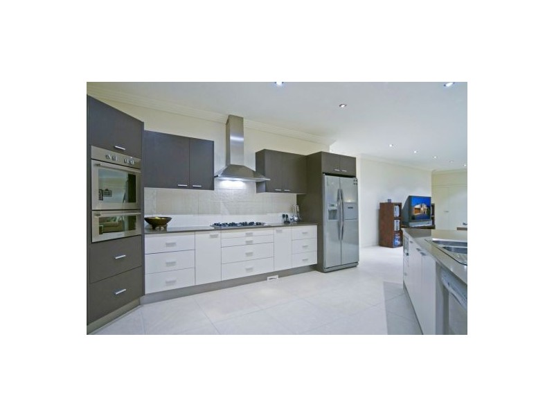 19 Ceil Circuit, Coomera Waters QLD 4209