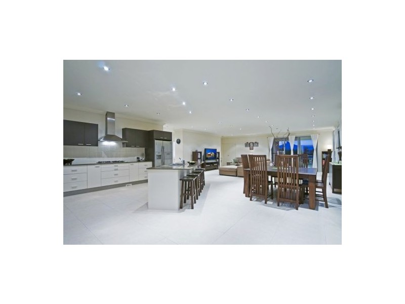 19 Ceil Circuit, Coomera Waters QLD 4209